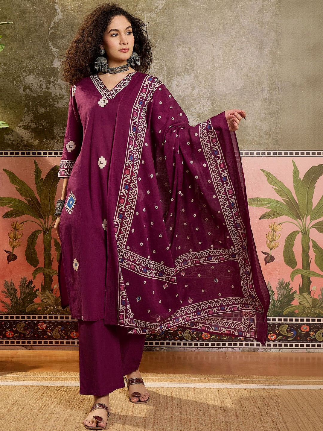 Dhiyona SN Printed Cotton V-Neck Kurta & Trousers With Dupatta