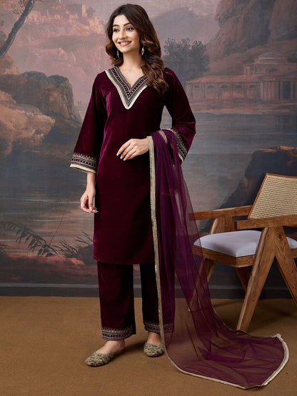 Dhiyona PD Women Women Embroidered Kurta & Trouser With Dupatta