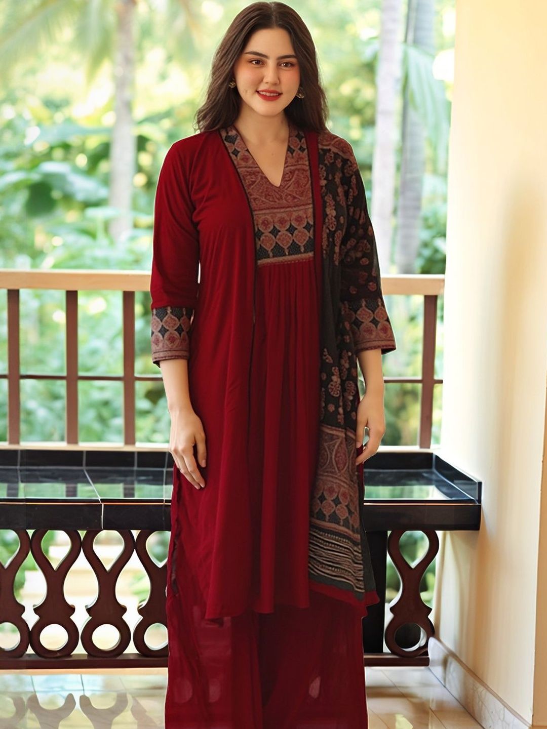 Dhiyona KL Plus Size Ethnic Motifs Yoke Design Thread Work Kurta & Palazzos With Dupatta
