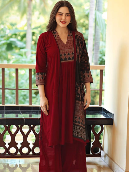 Dhiyona KL Plus Size Ethnic Motifs Yoke Design Thread Work Kurta & Palazzos With Dupatta