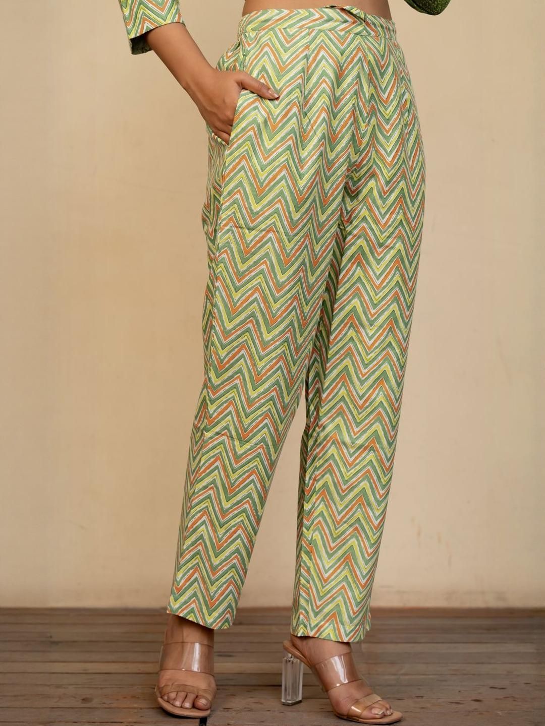 Dhiyona KL Women Green Pure Cotton Kurta Sets