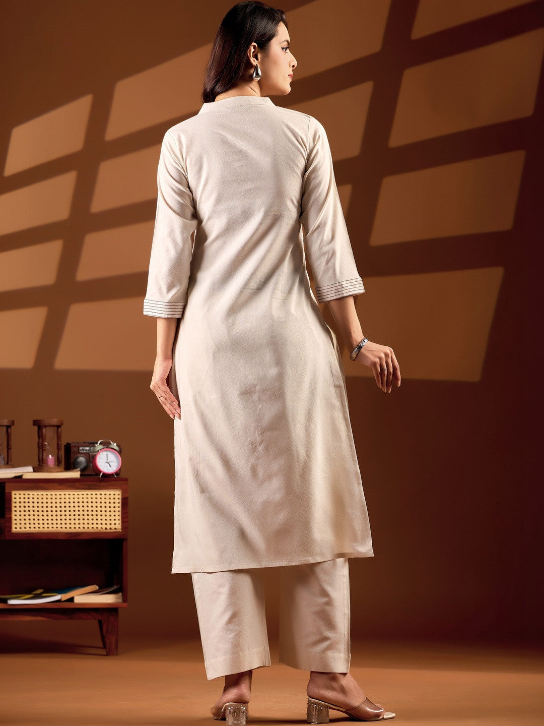 Women Ethnic Motifs Embroidered Regular Thread Work Pure Cotton Kurta with Trousers