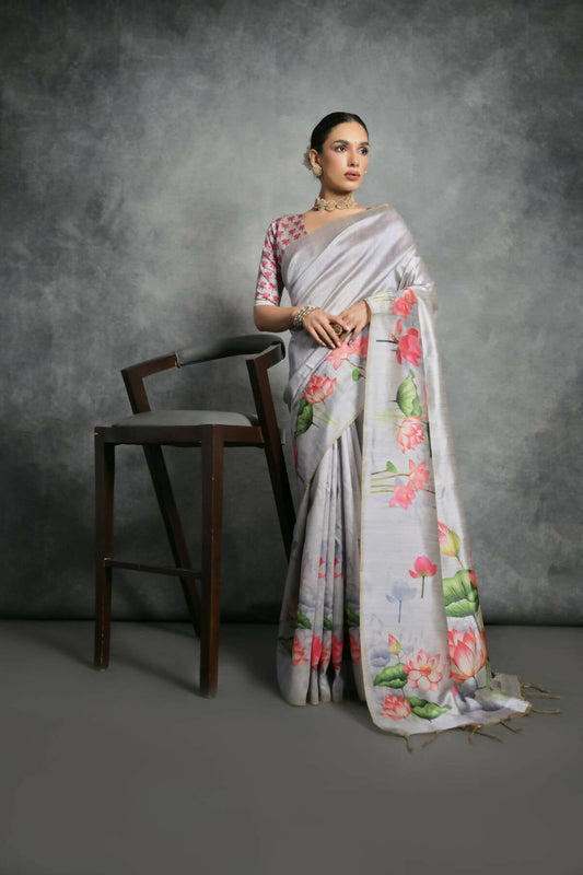 Women Yogita Lotus Grey Saree With Unstiched Blouse