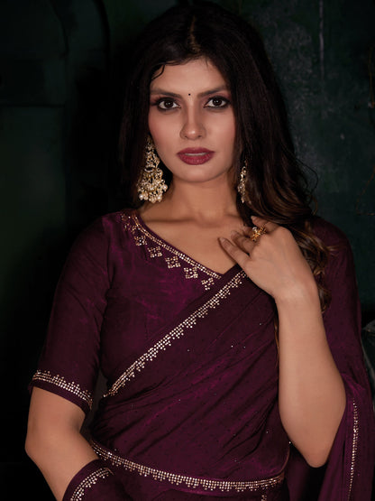 Women's Velvet Magenta Embellished Designer Saree With Blouse Piece