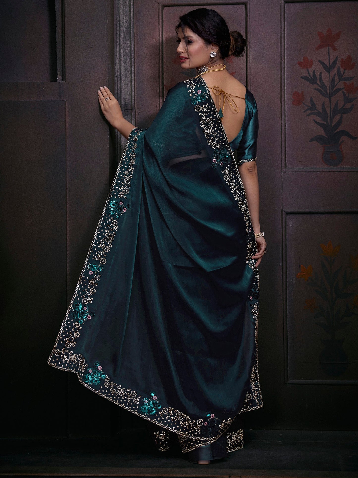 Women's Organza Teal blue Embellished Designer Saree With Blouse Piece
