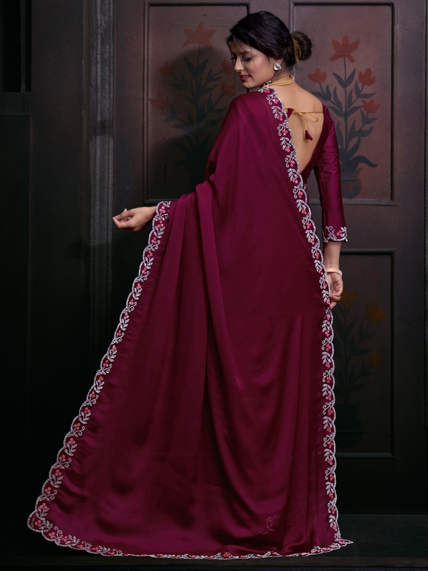 Women's Chiffon Pink Embellished Designer Saree With Blouse Piece
