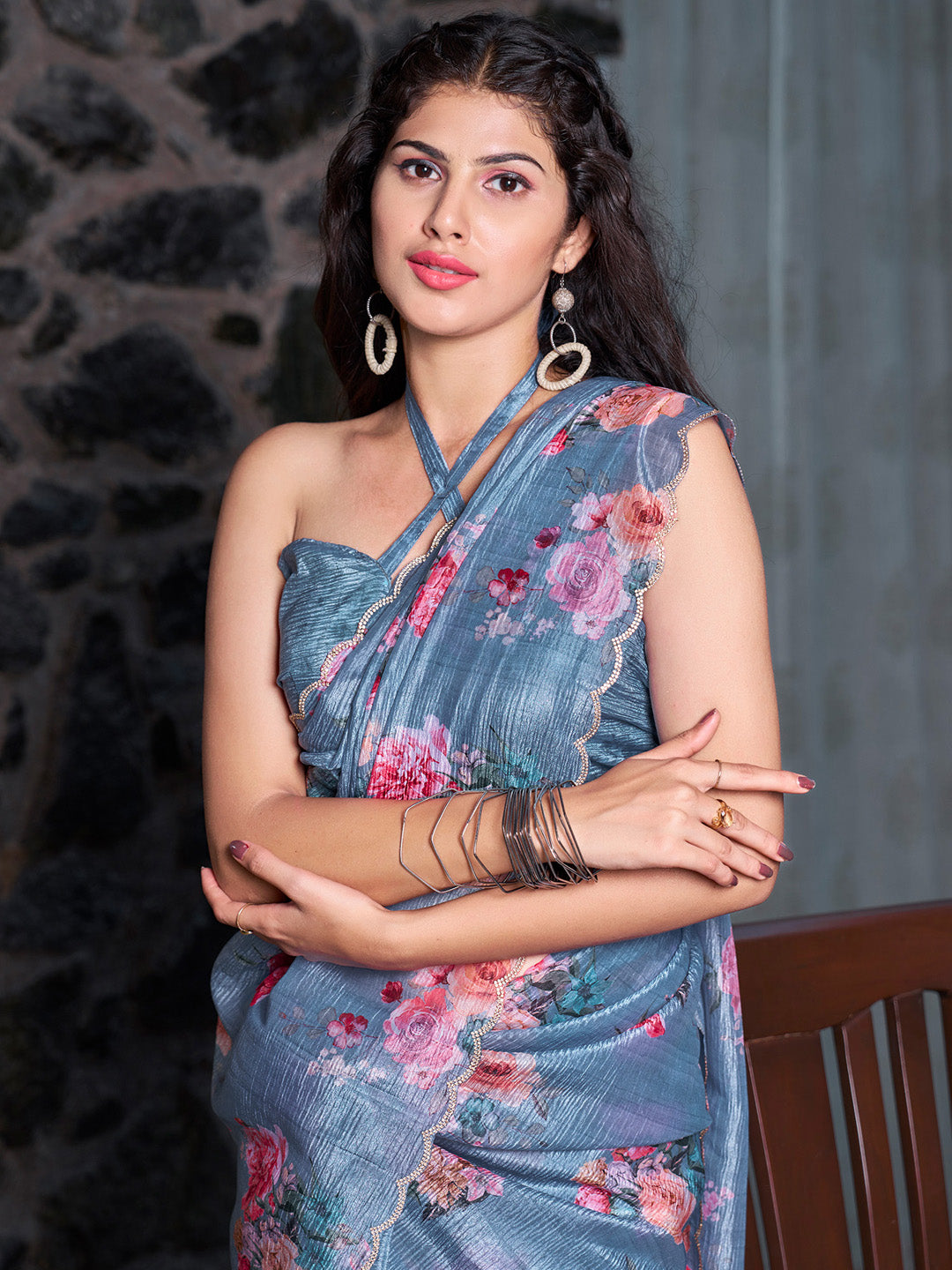 Women's Silk Blend Blue Embellished Designer Saree With Blouse Piece