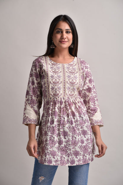 Hiya Swan Embroidered Cotton Top