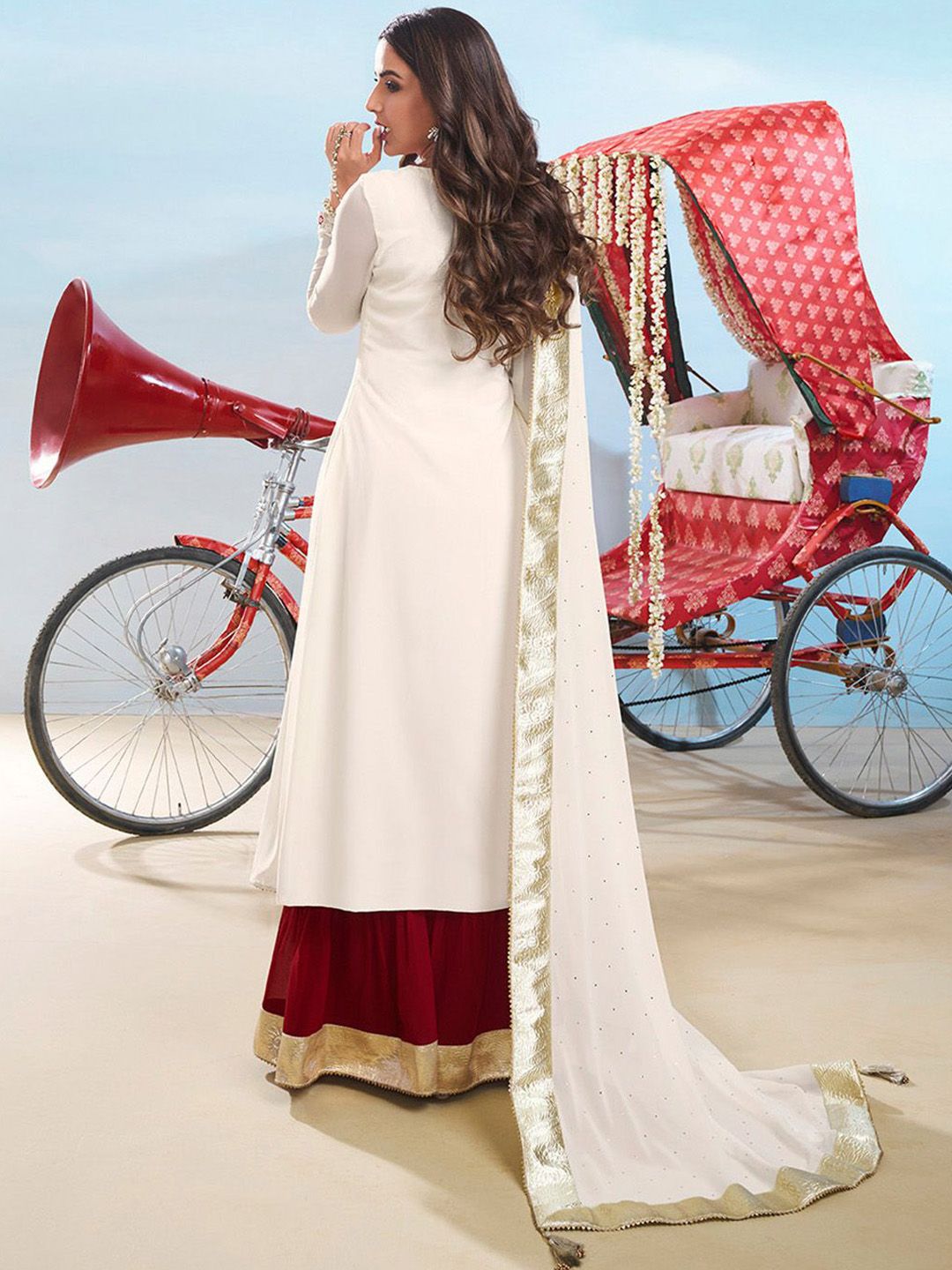 Dhiyona IN Women Ethnic Motifs Embroidered Kurta with Palazzo & Dupatta