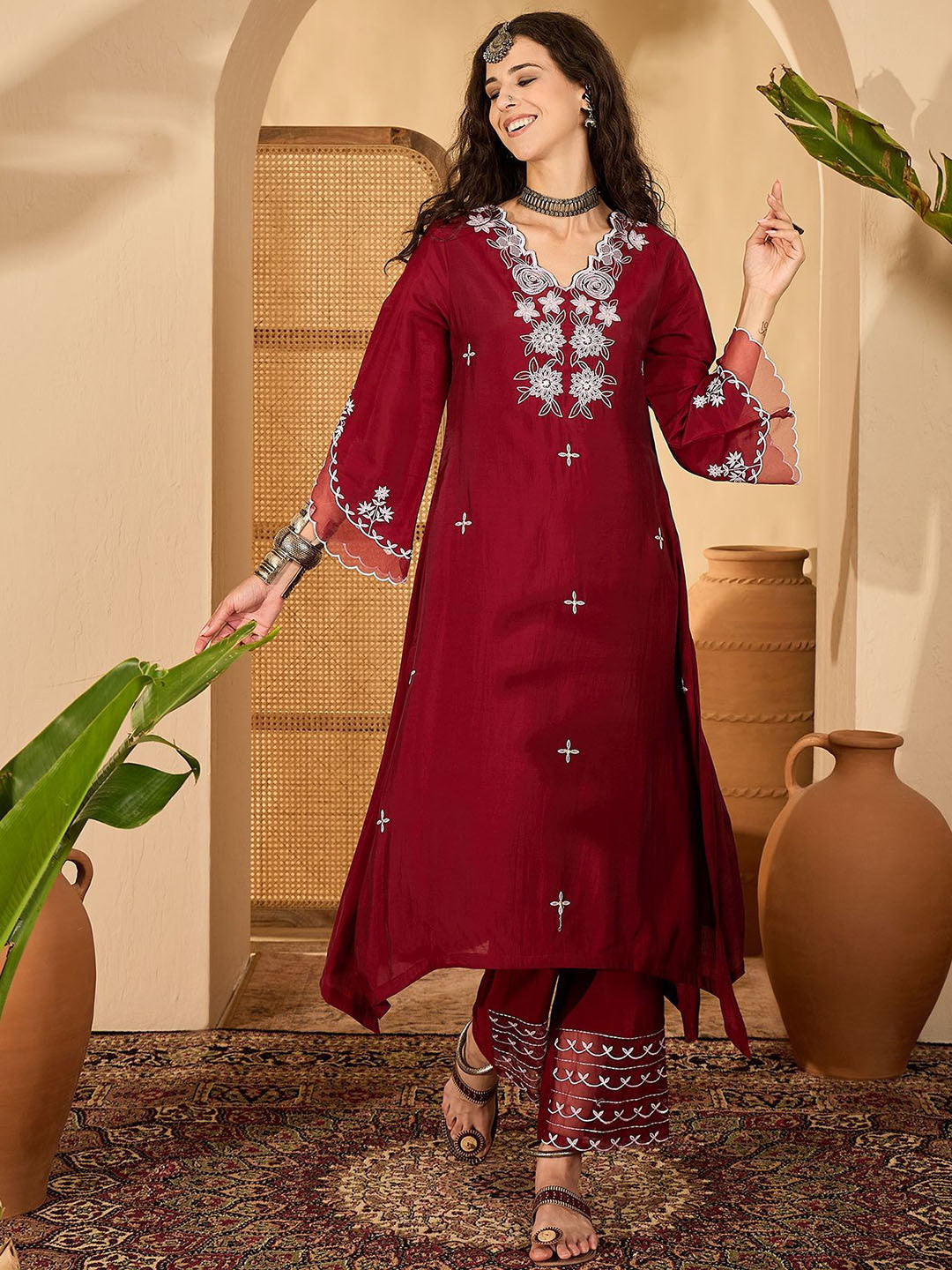 Women Woven Design Embroidered Kurta with Trousers & Dupatta