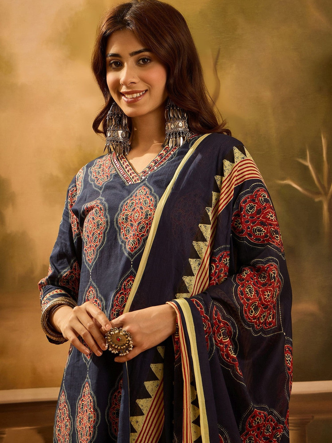 Printed Pure Cotton V-Neck Kurta & Trousers Kurta Sets