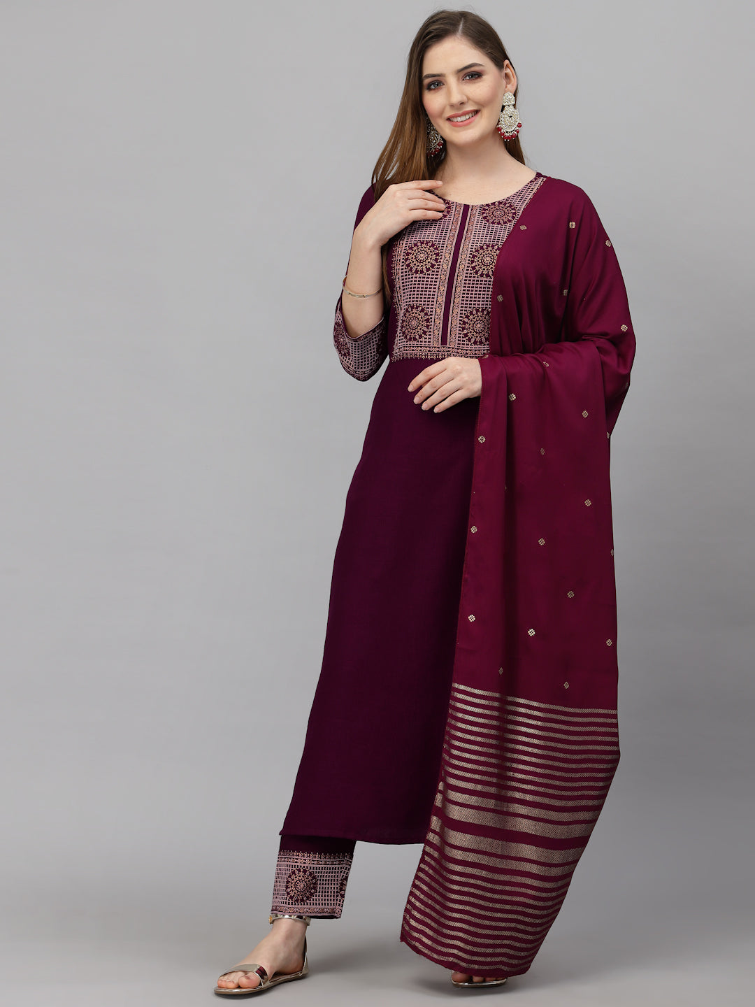 Women Purple Printed Cotton Blend Kurta And Pant Set