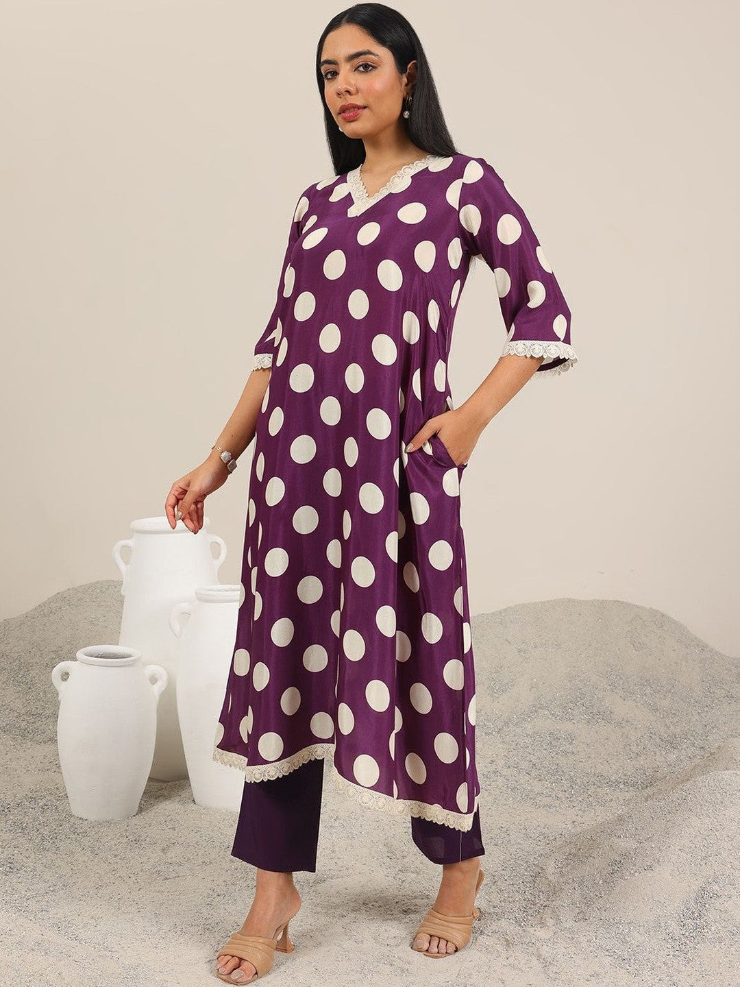 Women Floral Printed Regular Kurta with Trousers & With Dupatta
