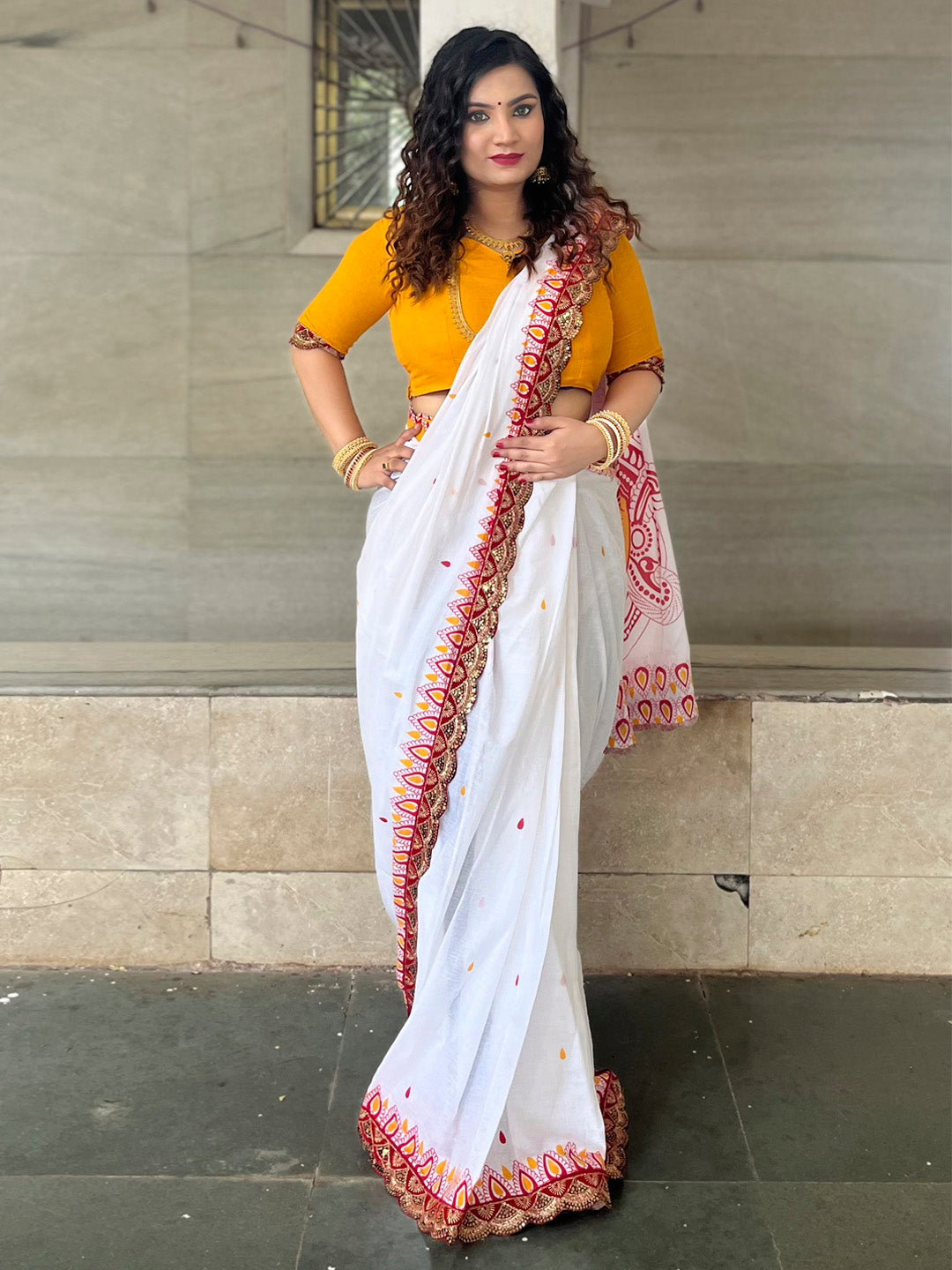 Women's Cotton Yellow Embellished Designer Saree With Blouse Piece