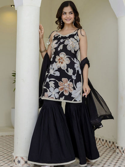 Dhiyona AN Women Floral Printed Regular Pure Cotton Kurta with Sharara & With Dupatta