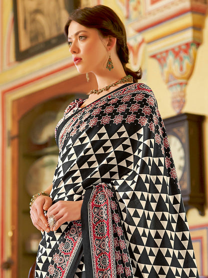 Women's Crepe Black Printed Designer Saree With Blouse Piece