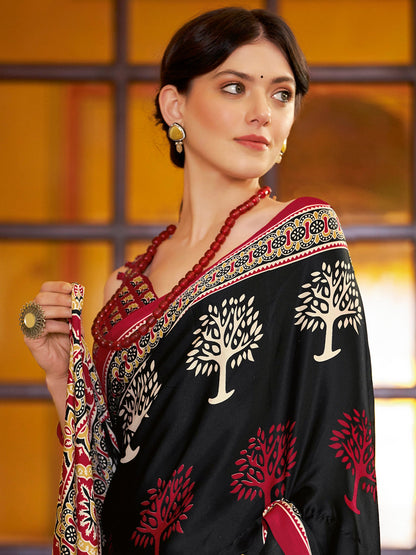 Women's Crepe Black Printed Designer Saree With Blouse Piece