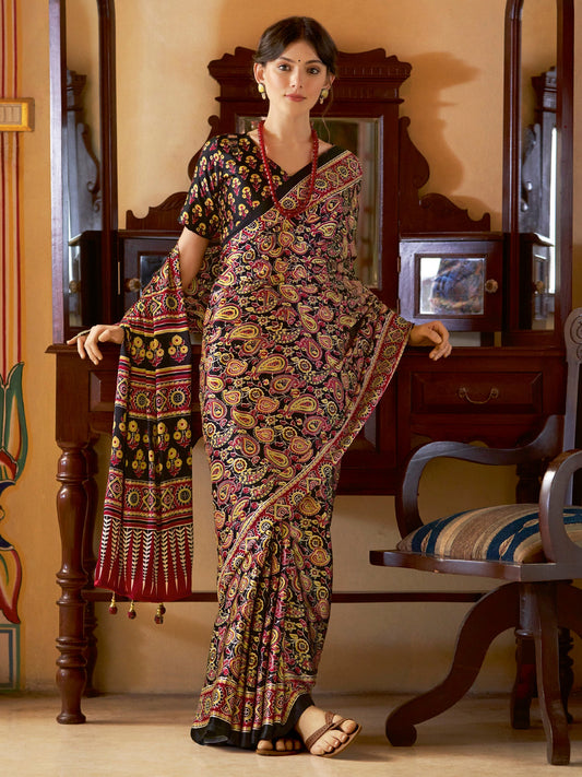 Women's Crepe Black Printed Designer Saree With Blouse Piece