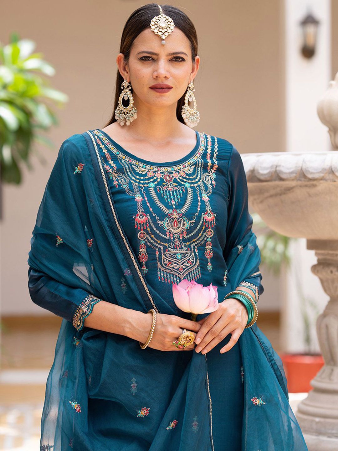 Dhiyona CH Women Ethnic Motifs Embroidered Kurta with Trousers & Dupatta