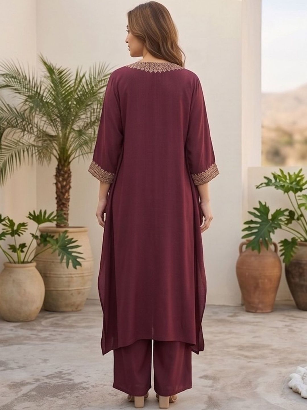 Maroon Women Ethnic Motifs Embroidered Regular Thread Work Kurta with Trousers