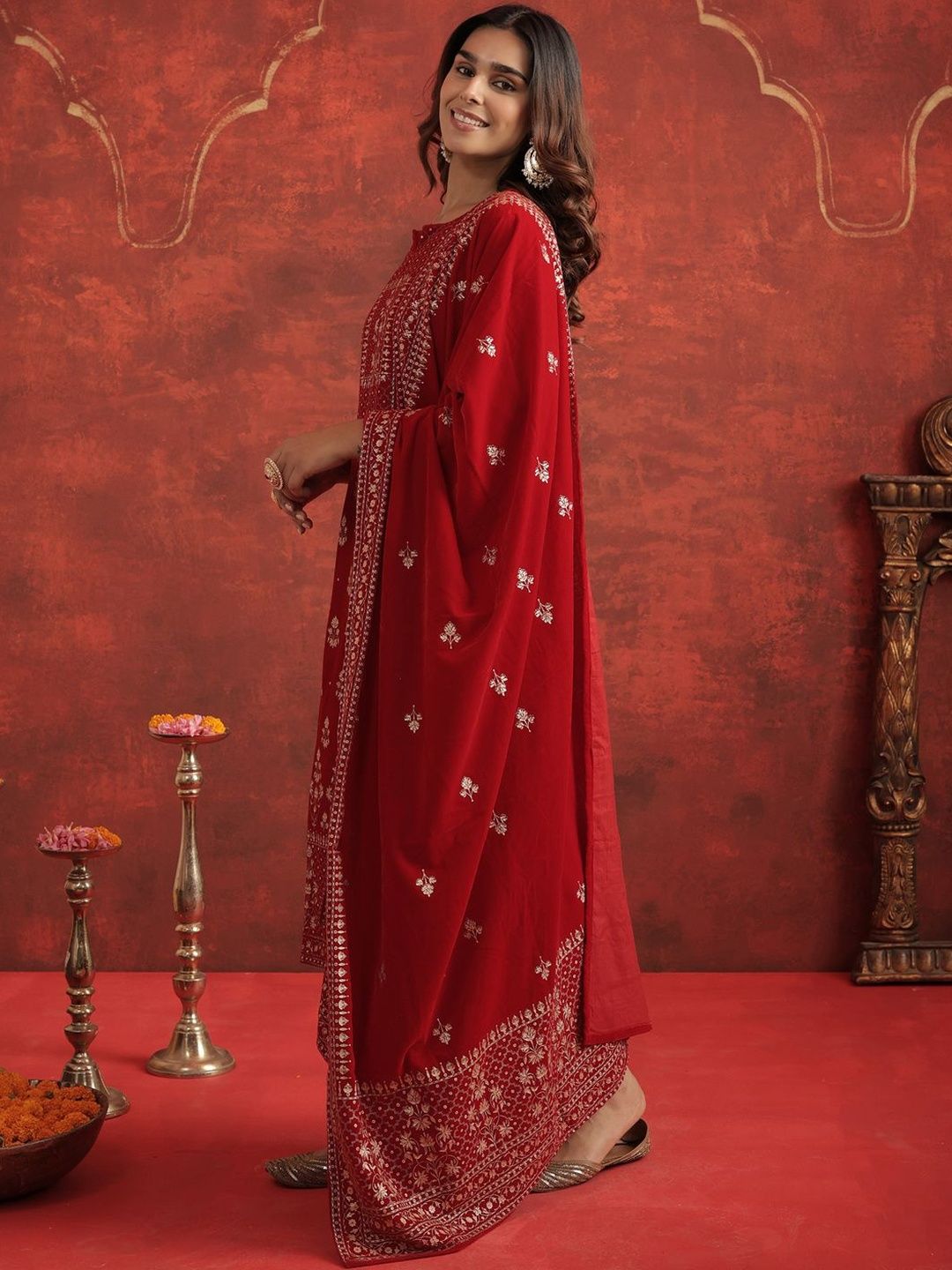 Motifs Embroidered Velvet Notch Neck Straight Kurta With Trousers & Dupatta
