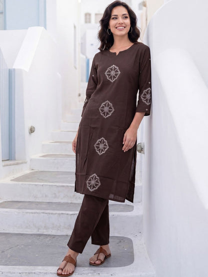 Women Ethnic Motifs Embroidered Regular Thread Work Pure Cotton Kurta with Trousers