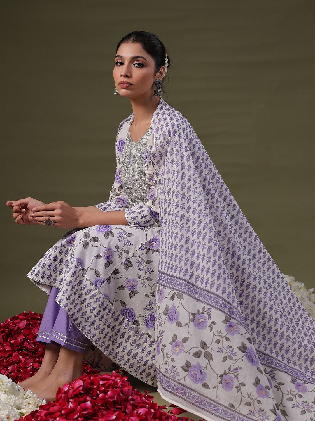 Dhiyona IE Women Floral Yoke Design Regular Sequinned Pure Cotton Kurta with Trousers & With Dupatta