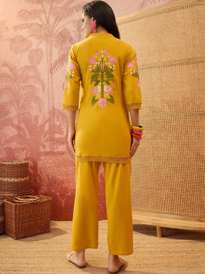 Women Floral Embroidered Regular Thread Work Pure Cotton Kurta with Trousers