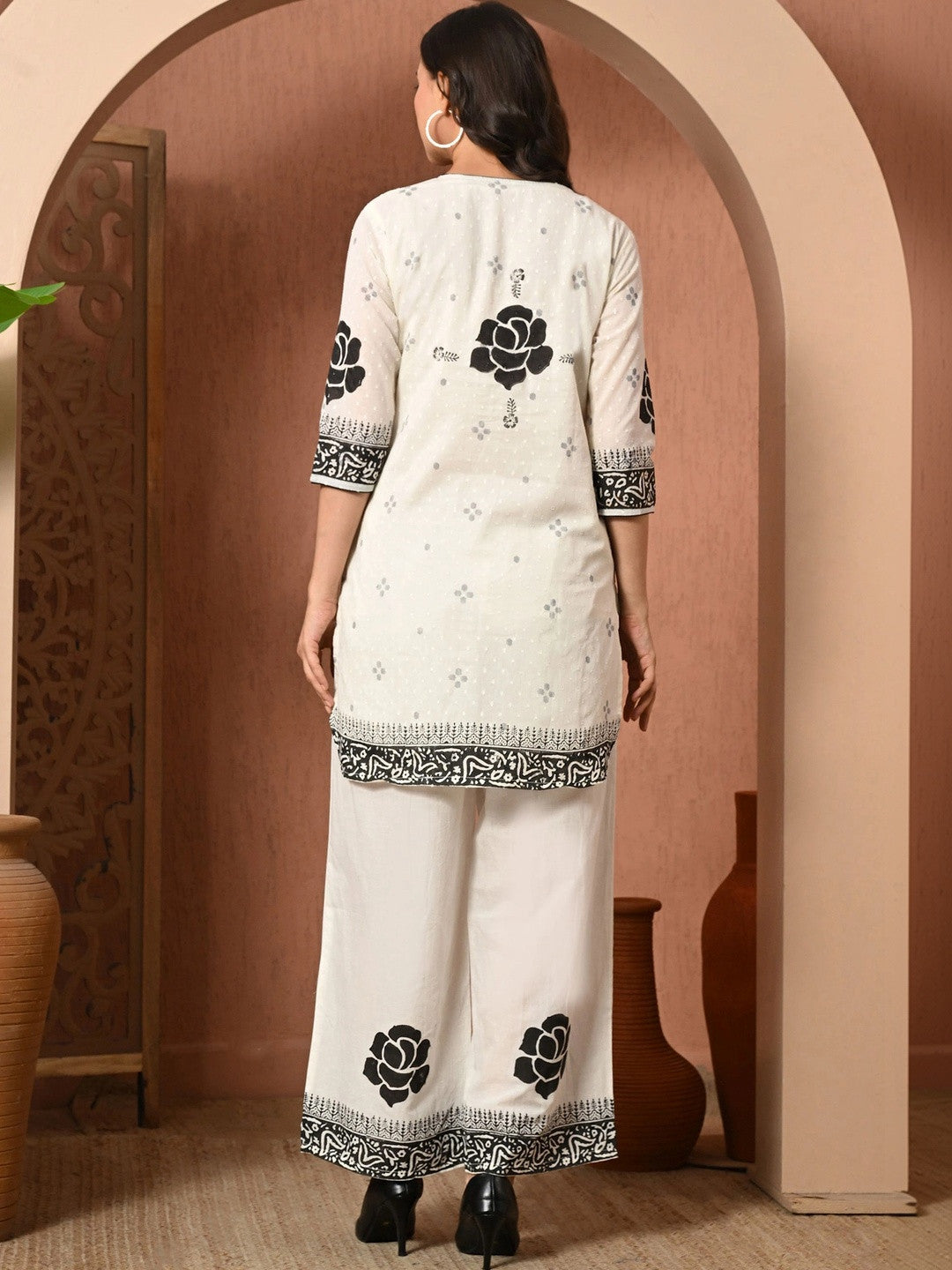 Women Floral Printed Regular Pure Cotton Kurta with Palazzos