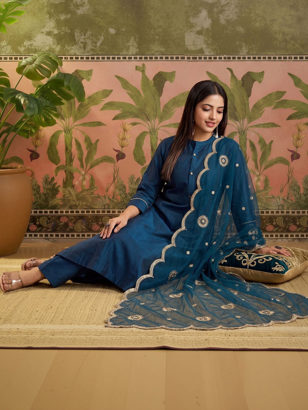 Round Neck Kurta & Trousers With Dupatta Set