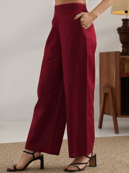 Women Printed Regular Kurta with Trousers