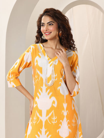 Women Ethnic Motifs Printed Regular Kurta with Trousers