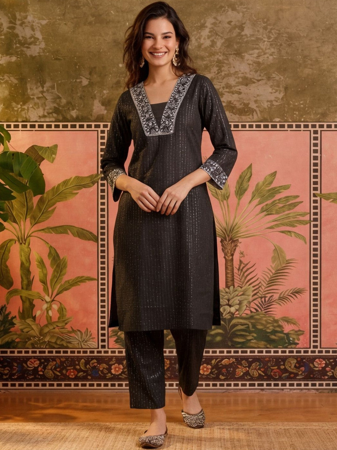 Dhiyona SN Embroidered Pure Cotton V-Neck Kurta & Trousers