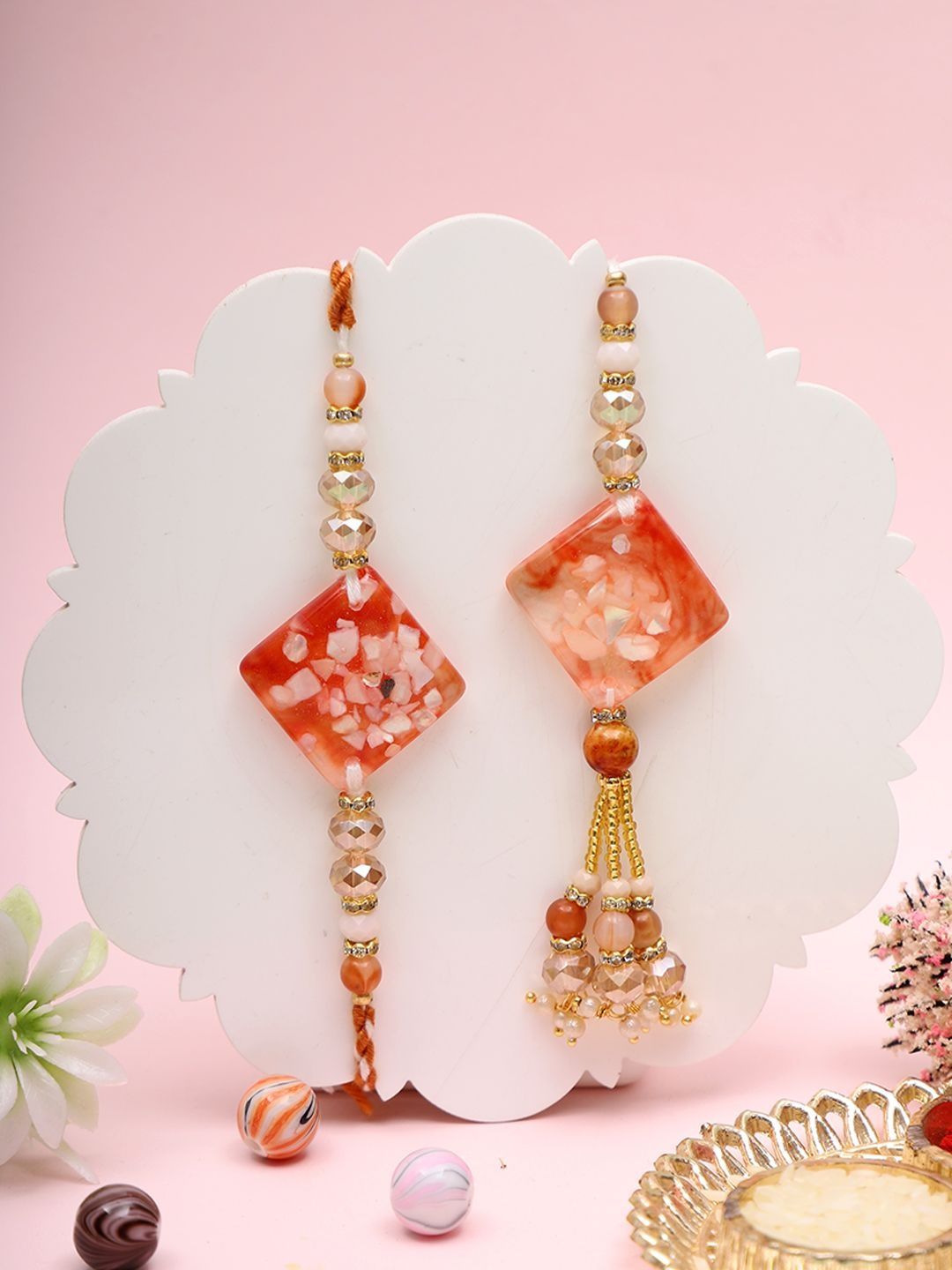 Dhiyona Rakhi