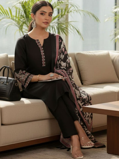 Black Women Embroidered Regular Thread Work Kurta with Trousers & With Dupatta