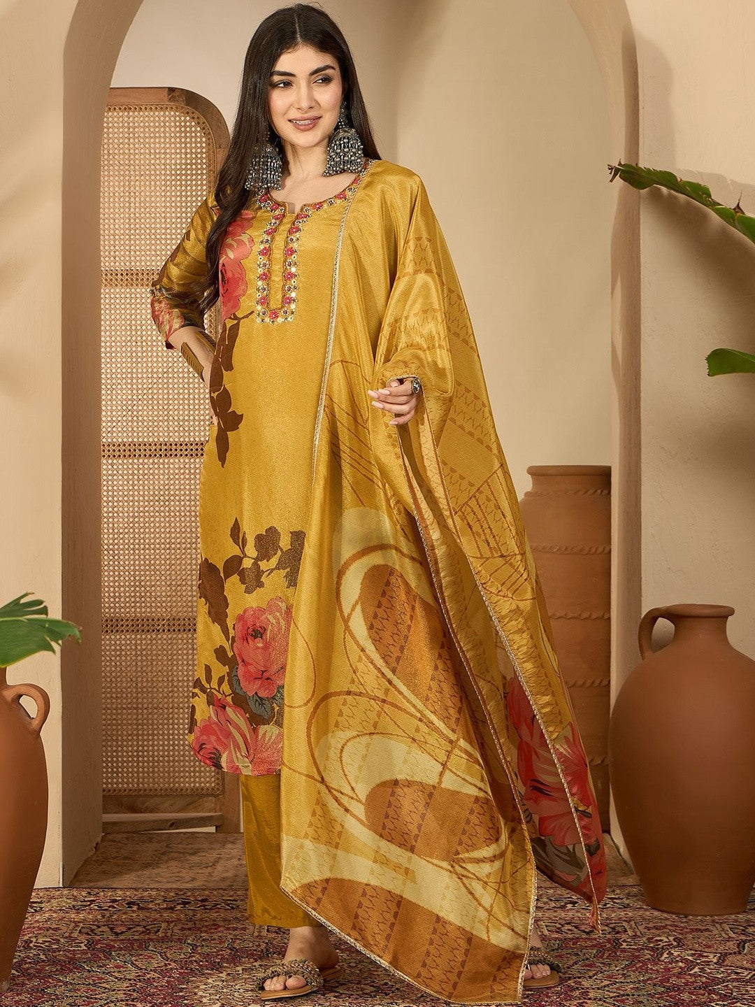 Floral Printed Round Neck Straight Kurta & Trousers With Dupatta