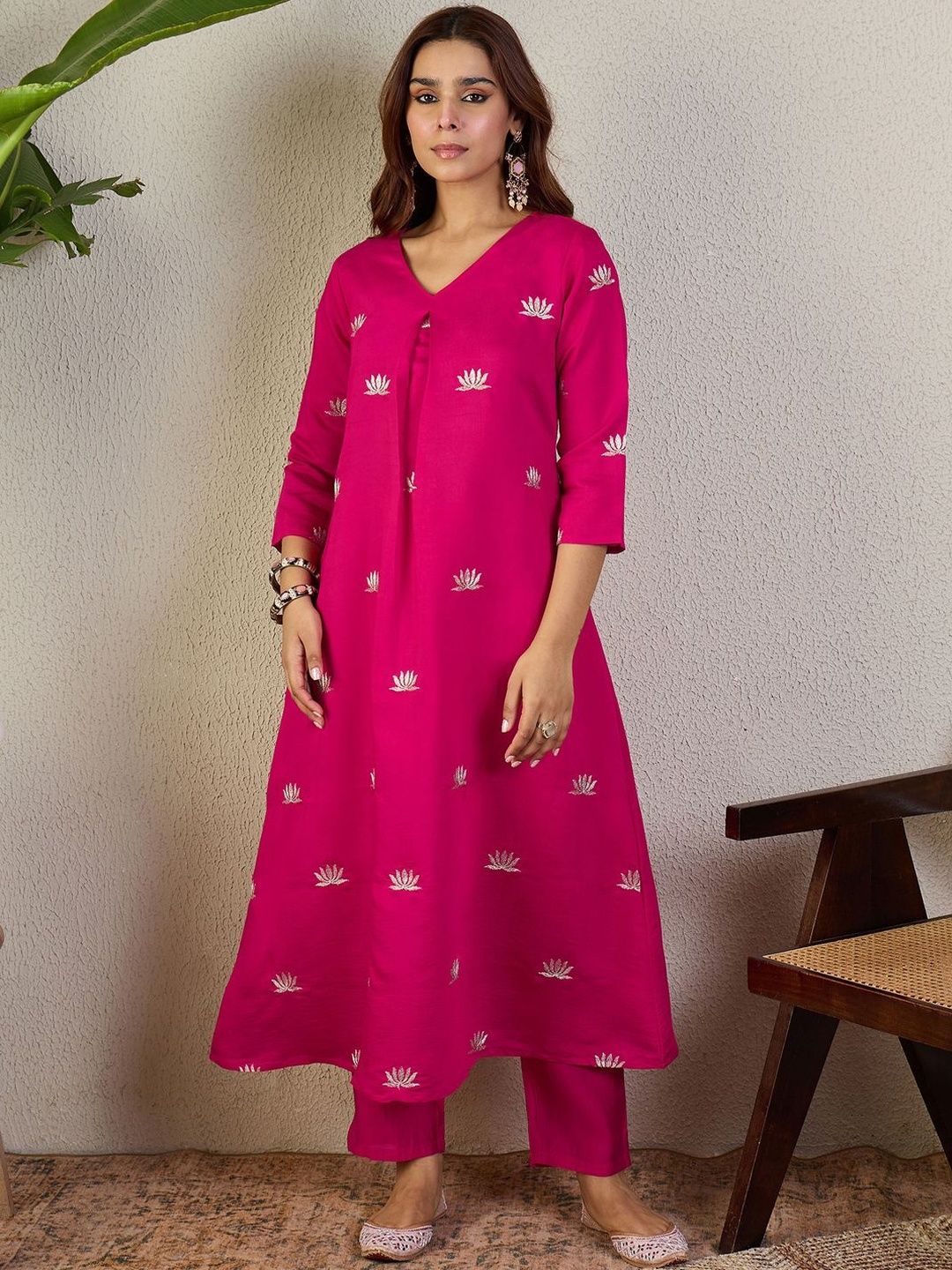 Dhiyona IE Women Ethnic Motifs Embroidered V-Neck Thread Work A-Line Kurta with Trousers