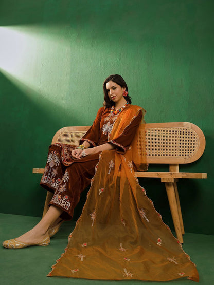 Dhiyona SN Women Embroidered Kurta & Palazzo With Dupatta