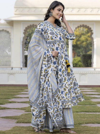 Dhiyona KL Floral Printed Angrakha A-Line Pure Cotton Kurta With Palazzos & Dupatta