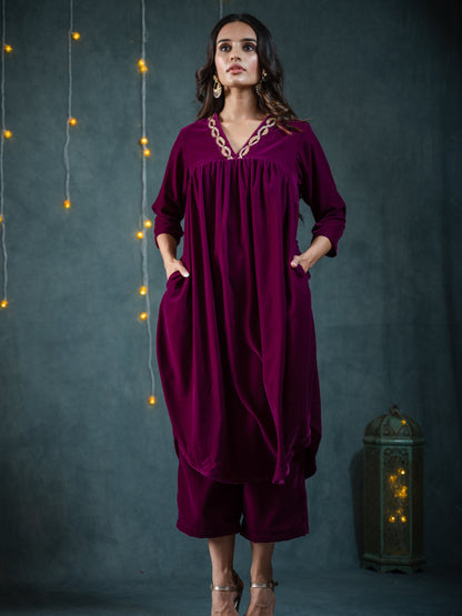 Dhiyona ST Women's Plum Velvet Kurta with Sequinned Neckline and Pants 2 Piece Set | Straight Fit, V Neck, 3/4 Sleeves, Pants, Partywear, (Velvet)