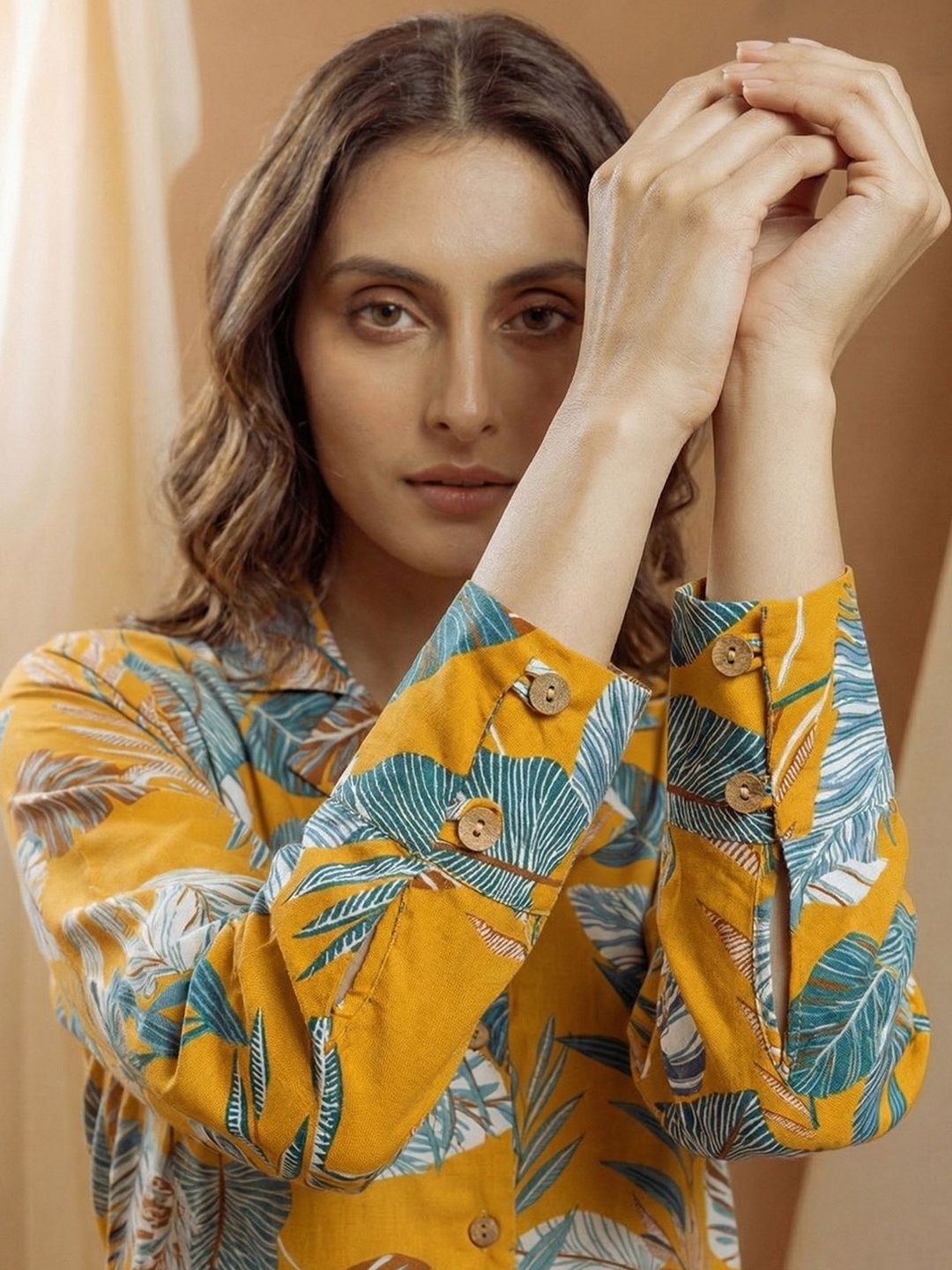 Dhiyona CH Women Floral Printed Regular Kurta with Trousers