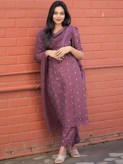 Dhiyona KL Floral Printed Sweetheart Neck Straight Kurta With Trousers & Dupatta