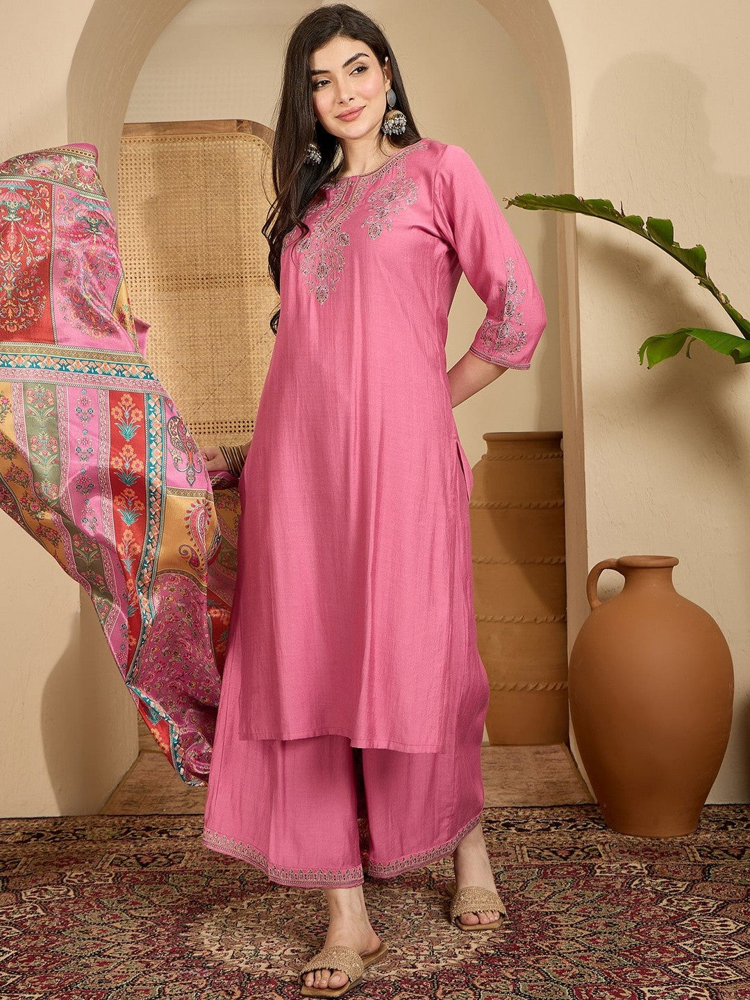 Ethnic Motifs Embroidered Round Neck Thread Work Kurta With Palazzos & Dupatta