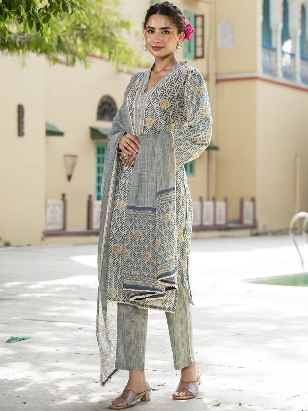 Dhiyona KL Women Ethnic Motifs Printed Regular Pure Cotton Kurta Set
