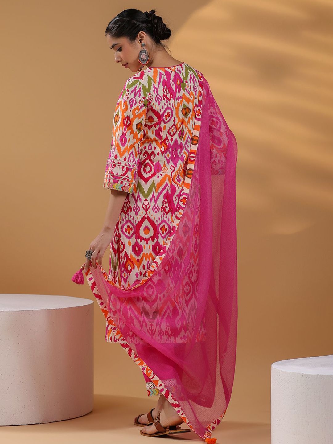 Dhiyona RR Women's Ethnic Motifs Printed Pure Cotton Straigt Kurta With Trousers & Dupatta