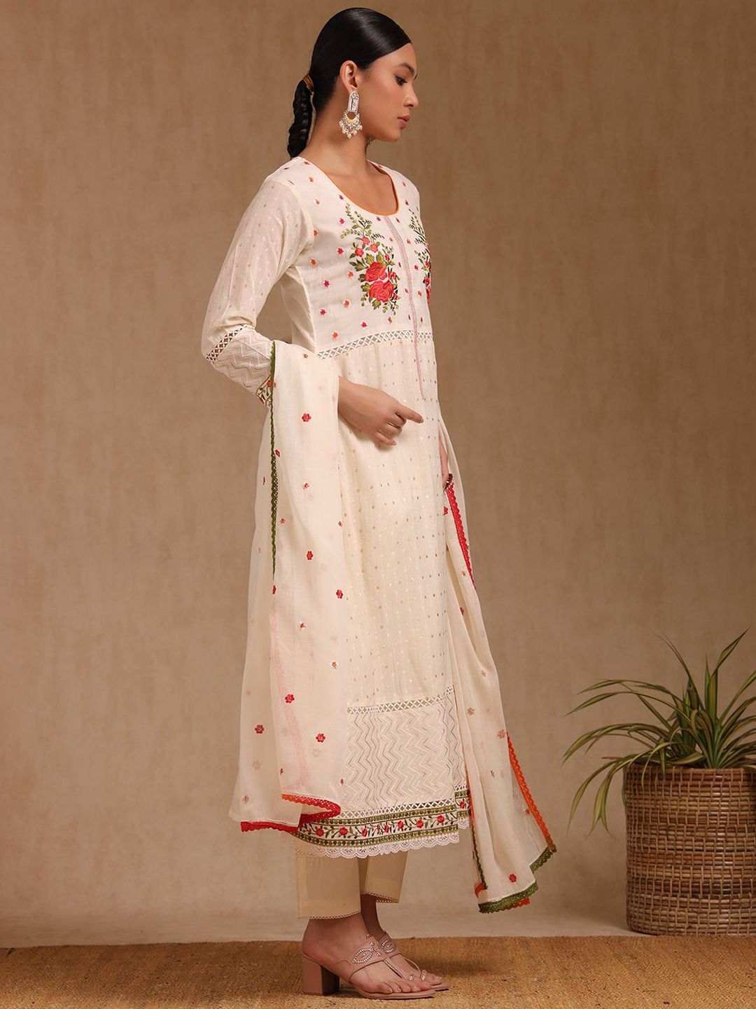 Dhiyona SO Women's Floral Embroidered Thread Work Cotton A-Line Kurta With Trouser And Dupatta