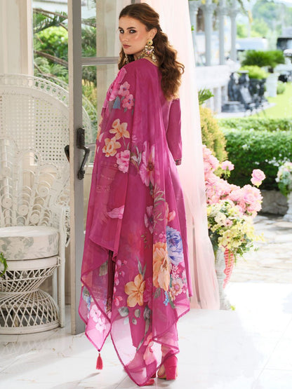 Dhiyona IE Women's Women Floral Embroidered Kurta with Trousers & Dupatta