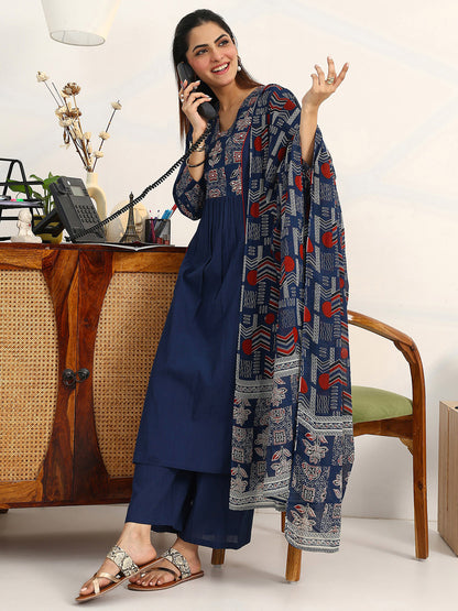 Women Ethnic Motifs Embroidered Regular Thread Work Cotton Blend Kurta with Palazzos & With