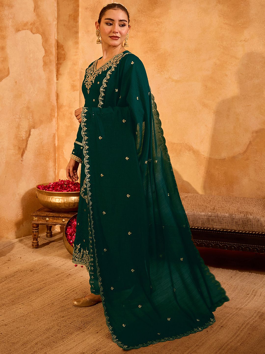 Dhiyona KL Women Ethnic Motifs Embroidered Regular Thread Work Kurta with Palazzos & With Dupatta