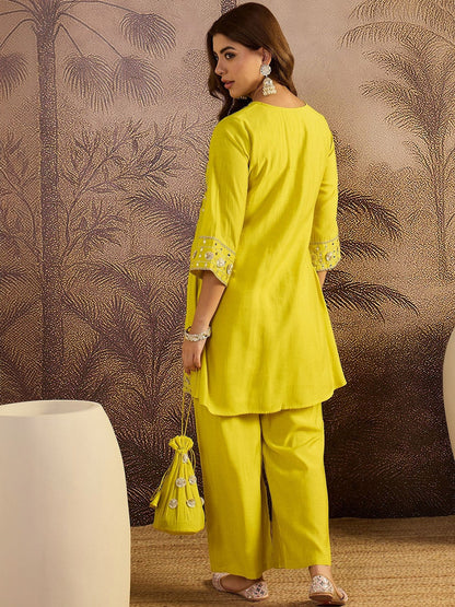 Embroidered V-Neck Kurta & Trousers Kurta Set